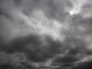 3 Pekerja Drainase di Pinrang Disambar Petir, 1 Orang Tewas 3 Pekerja Drainase di Pinrang Disambar Petir, 1 Orang Tewas