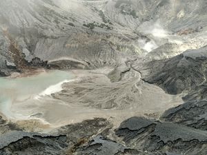 Erupsi Tangkuban Perahu, Tagana Terjunkan Tim Evakuasi