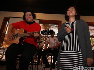 Heboh! Andrea Hirata Sapa Para Laskar Gerhana Lewat Lagu Laskar Pelangi