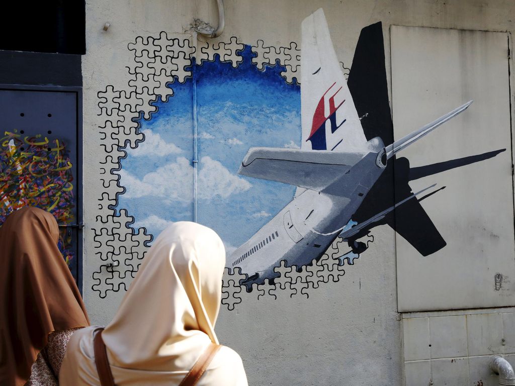 Keluarga Korban MH370 Akan Serahkan Puing Baru ke Pemerintah Malaysia Keluarga Korban MH370 Akan Serahkan Puing Baru ke Pemerintah Malaysia