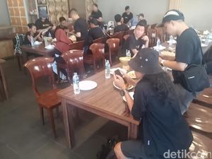 Sampai Belitung, Laskar Gerhana Langsung Santap Siang