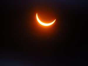 Keren, Anda Harus Lihat! ini Keindahan Gerhana Matahari Total di Belitung