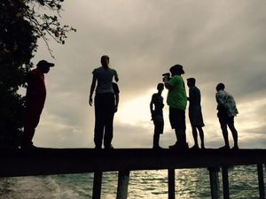 Harap-harap Cemas di Pulau Plun, Titik Paling Timur Gerhana Matahari Total