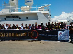 Santap Siang Laskar Gerhana di Atas Kapal Usai Saksikan GMT