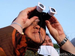 Open House Lebaran di Rumah Dinas Risma, Ada Opor Ayam