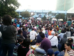 Begini Saat Ribuan Orang Menyerbu Planetarium untuk Saksikan Gerhana