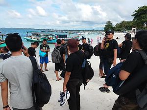 Pantai Tanjung Kelayang, Saksi Akhir Perjalanan Laskar Gerhana Belitung Pantai Tanjung Kelayang, Saksi Akhir Perjalanan Laskar Gerhana Belitung