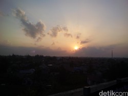 Begini Indahnya Penampakan Gerhana Matahari di Aceh