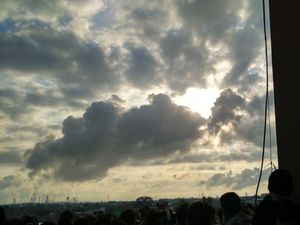 Cerita Peneliti Terhalang Awan Mendung Saat Amati Gerhana di Palembang Cerita Peneliti Terhalang Awan Mendung Saat Amati Gerhana di Palembang