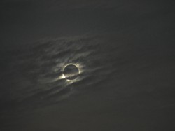 Meski Mendung, Mukomuko Tetap Menikmati Korona Matahari