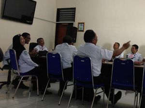Tersanjungnya Kepala BMKG Saat Diminta Tanda Tangan oleh Wapres JK Pasca Gerhana Tersanjungnya Kepala BMKG Saat Diminta Tanda Tangan oleh Wapres JK Pasca Gerhana