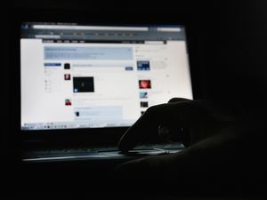 Papua Nugini bakal Blokir Facebook Sebulan Penuh Papua Nugini bakal Blokir Facebook Sebulan Penuh