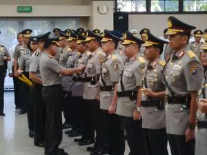 Perintah Khusus Kapolri ke Kapolda Sulteng: Buru dan Tangkap Teroris Santoso! Perintah Khusus Kapolri ke Kapolda Sulteng: Buru dan Tangkap Teroris Santoso!