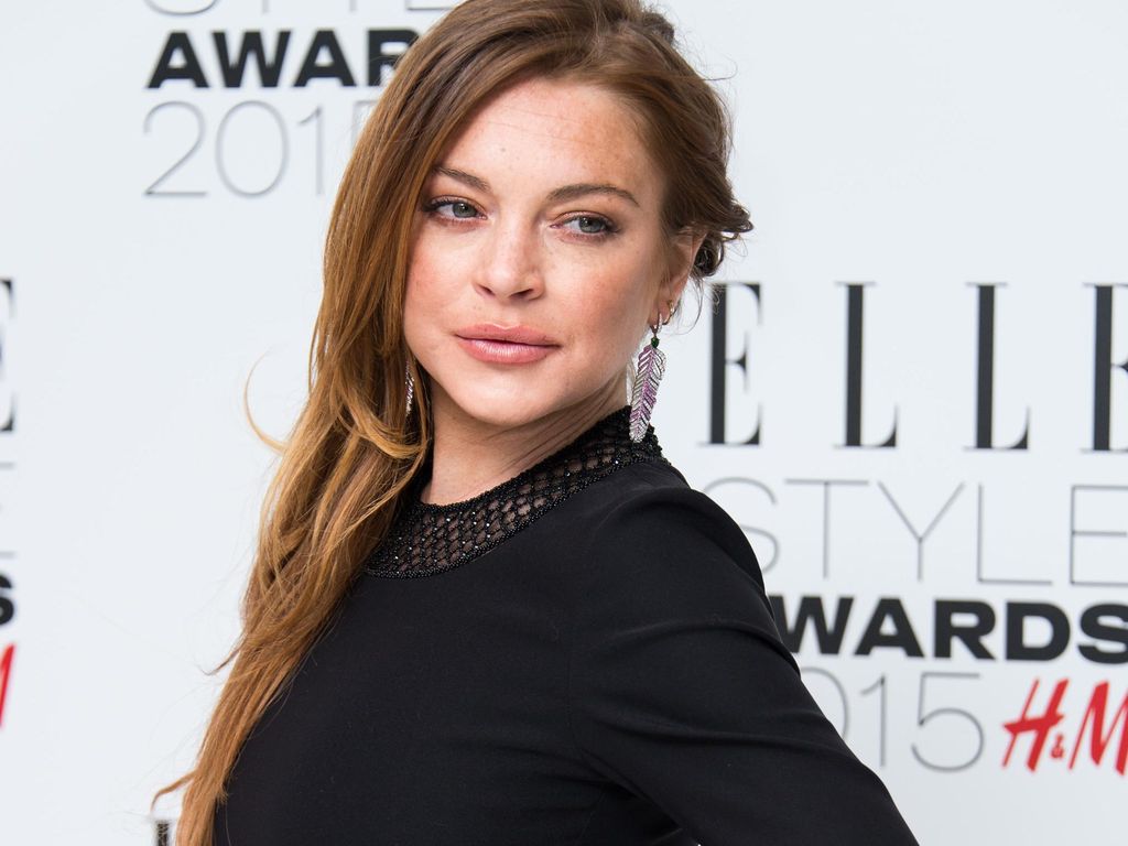 Lindsay Lohan Minta Rp 8,6 M & Bertemu Presiden Rusia untuk Interview di TV Lindsay Lohan Minta Rp 8,6 M & Bertemu Presiden Rusia untuk Interview di TV