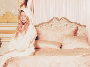 Yeri Red Velvet Nangis saat IU Bicarakan Jonghyun di Golden Disc Awards Yeri Red Velvet Nangis saat IU Bicarakan Jonghyun di Golden Disc Awards