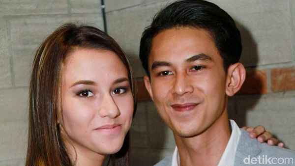 Keserasian Dahlia Poland dan Fandy Christian