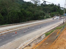 Begini Perkembangan Proyek Jalan Perbatasan RI-Malaysia