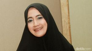 Penampilan Hijab ala Pipik, Oki Setiana Dewi dan Terry Putri di IFW 2016