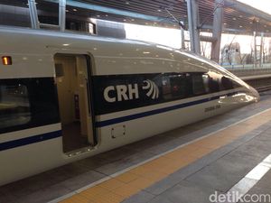 Pertama Kali ke China, Pria Indonesia Terjebak di Kereta Cepat