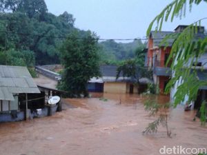 Banjir di Kampung Poncol Depok Surut, Warga Kembali ke Rumah