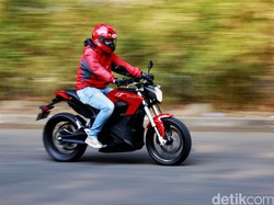 Memacu Motor Listrik Garang, Zero SR