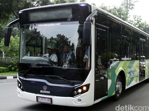 Ahok Siapkan Bus Keren Ini Bersaing dengan Metromini di Rute Empuk