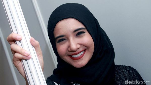 Manisnya Zaskia Sungkar