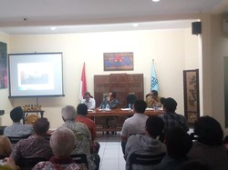 Surat Perintah 11 Maret, Benarkah Soeharto Mengambil Kekuasaan Soekarno?