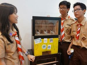 Buang Sampah Dapat Hadiah, Siapa Mau?
