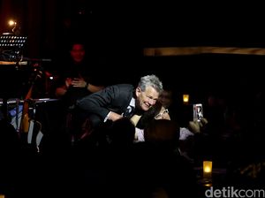 David Foster Sampai Brian McKnight Hibur Yogyakarta 6 April