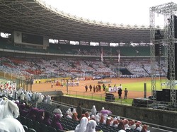 Massa Ibu-ibu Majelis Taklim Penuhi GBK, Gelar Parade