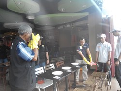 Polisi Sita Air Minum dan Sisa Tulang Ayam Milik Freedi Peserta Lomba Makan KFC