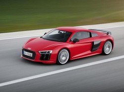 Audi R8 Akan Dibekali Mesin yang Sama dengan Porsche Panamera