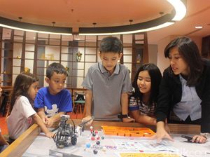 Mau Beasiswa Sampoerna Academy? Klik sampoernaacademy.sch.id/en/scholarship Mau Beasiswa Sampoerna Academy? Klik sampoernaacademy.sch.id/en/scholarship