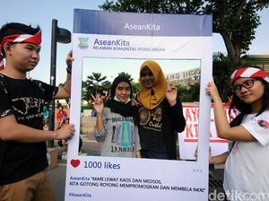 Promosikan Indonesia Lewat Kaos dan Medsos