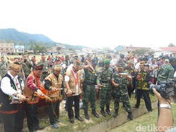 Satgas Pamtas RI-Malaysia Musnahkan Ribuan Miras Ilegal