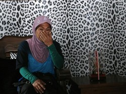 3 Tahun Berjuang, Akhirnya Mak Areh Dapat Listrik Gratis Via SMS Center Purwakarta