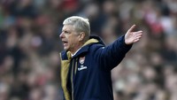 Arsene Wenger memberikan pengarahan kepada para pemain Arsenal. Hannah McKay/Reuters/detikFoto.