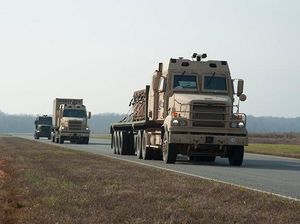 Amerika Serikat Kembangkan Truk Otonom untuk Tentara