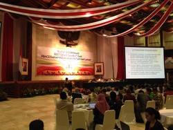 Luhut: Pejabat Jangan Lalai Tangani Karhutla, Kalau Mau Dicopot Silakan Saja