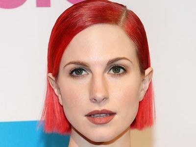 Tak Cuma Hayley Williams, Seleb Ini Juga Pernah Kena Hoax Meninggal Dunia