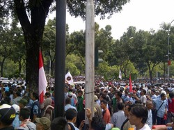 Saat Sopir Angkot Tersisih Melawan Teknologi