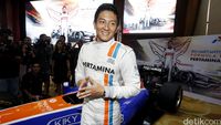 Wah, Rio Haryanto Mantan Pebalap F1 Ternyata Doyan Makan dan Bisa Masak!