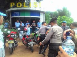 Sopir Taksi Diciduk Polisi karena Coba Ganggu Driver Go-Jek yang Bawa Penumpang