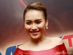 Jupe Comel, Ayu Ting Ting Disebut Tengah Pacaran dengan PNS
