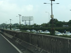 Konvoi Sopir Taksi Bikin Macet Tol Bandara Arah Pluit