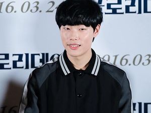 Ryu Jun Yeol Bintangi Lucky Romance Bareng Hwang Jung Eum Ryu Jun Yeol Bintangi Lucky Romance Bareng Hwang Jung Eum