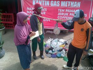 Unik, Makan di Warung ini Bayar Pakai Sampah Plastik