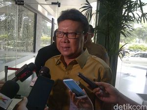 Mendagri: Perda Miras Tidak Dicabut, tapi Diserasikan Mendagri: Perda Miras Tidak Dicabut, tapi Diserasikan