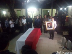 Disemayamkan di PGRI, Jenazah Sulistiyo Diterbangkan ke Semarang Pagi ini